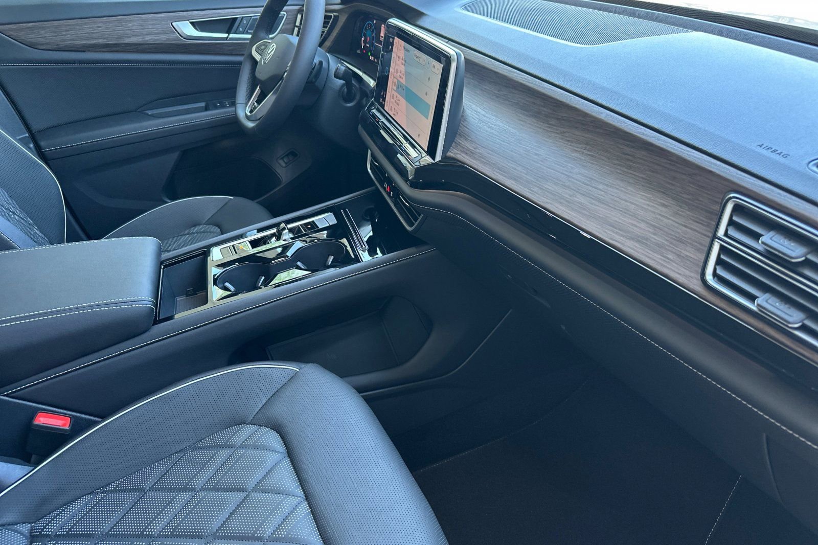 New 2026 Volkswagen Atlas SEL Premium R-Line image 16