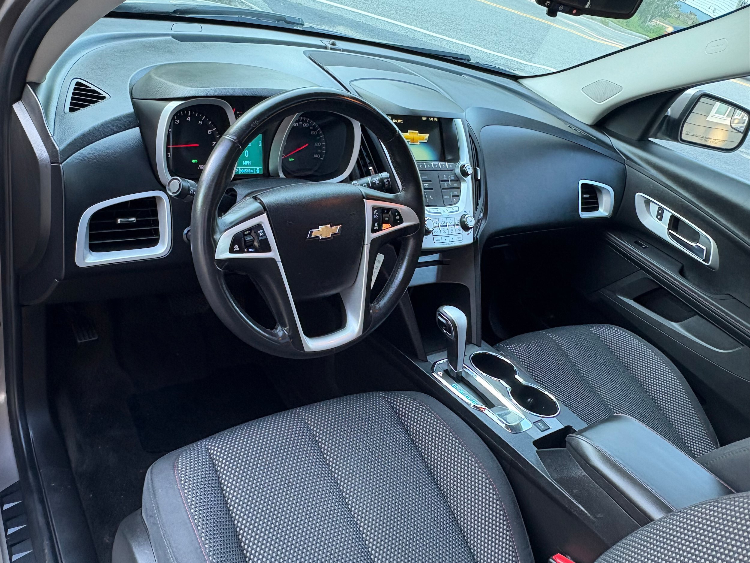 Used 2012 Chevrolet Equinox LT w/ Driver Convenience Package AWD/4WD image 12