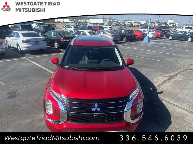 New 2025 Mitsubishi Outlander SEL image 3