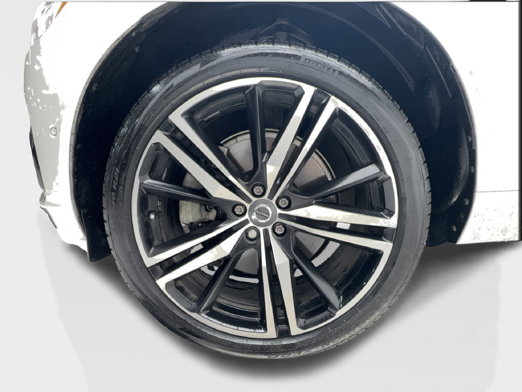 Used 2019 Volvo XC60 T8 R-Design AWD/4WD image 14