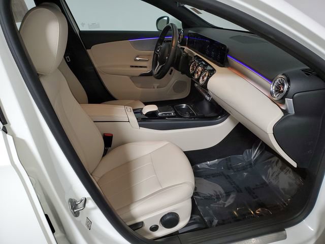 Used 2022 Mercedes-Benz A 220 image 10