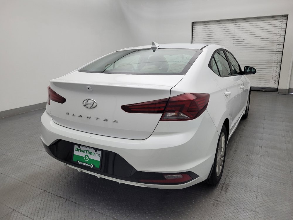 Used 2019 Hyundai Elantra SEL w/ Winter Weather Package FWD image 7
