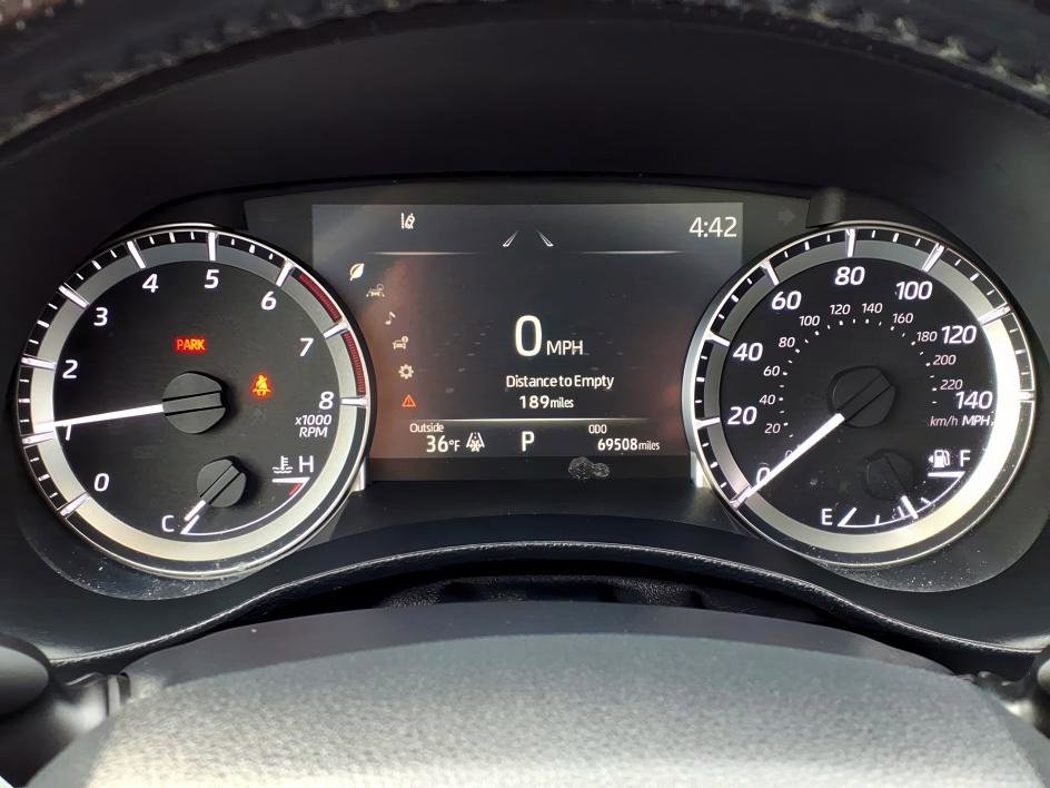 Certified 2023 Toyota Highlander XLE image 24