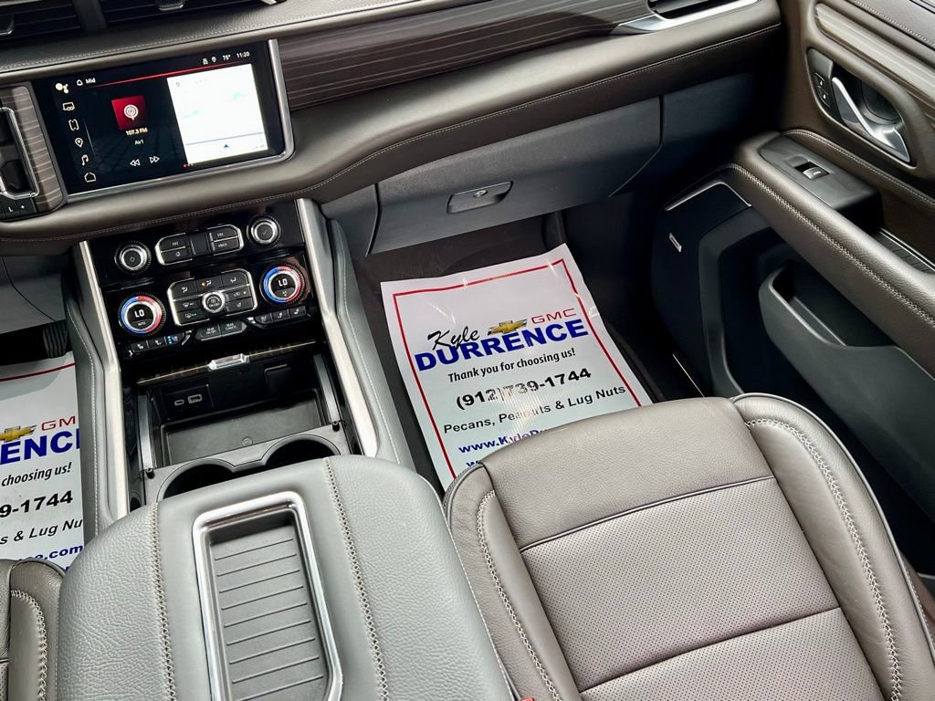 Used 2024 GMC Yukon XL Denali w/ Advanced Technology Package image 22