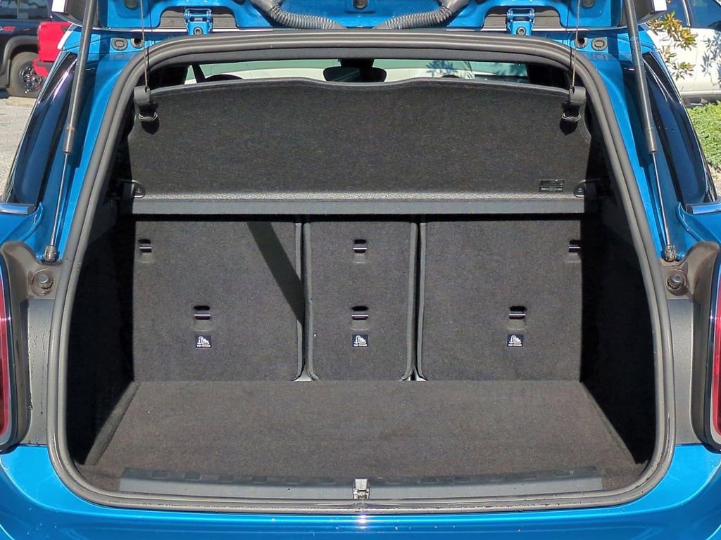 Used 2021 MINI Cooper Countryman Oxford Edition image 13