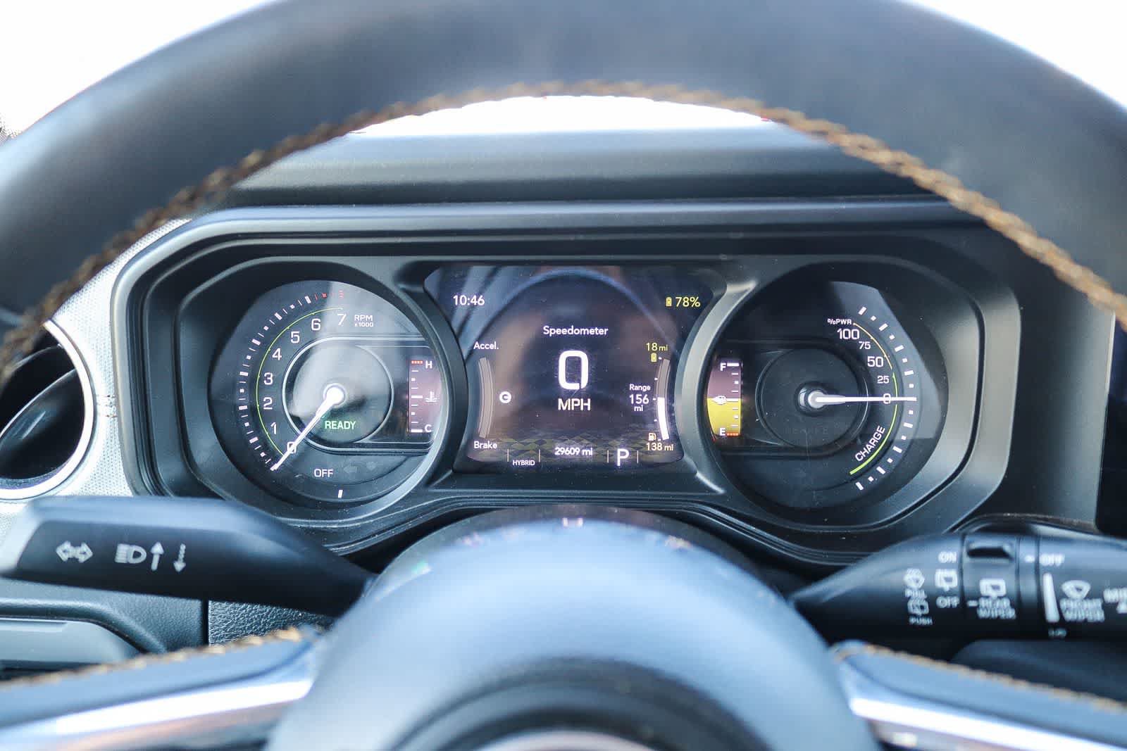 Used 2024 Jeep Wrangler Unlimited Sahara AWD/4WD image 22