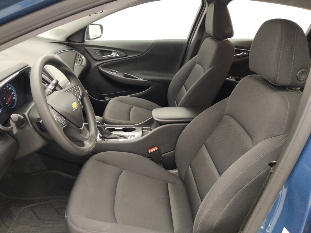 Used 2025 Chevrolet Malibu LS w/ LPO, Floor Liner Package FWD image 17