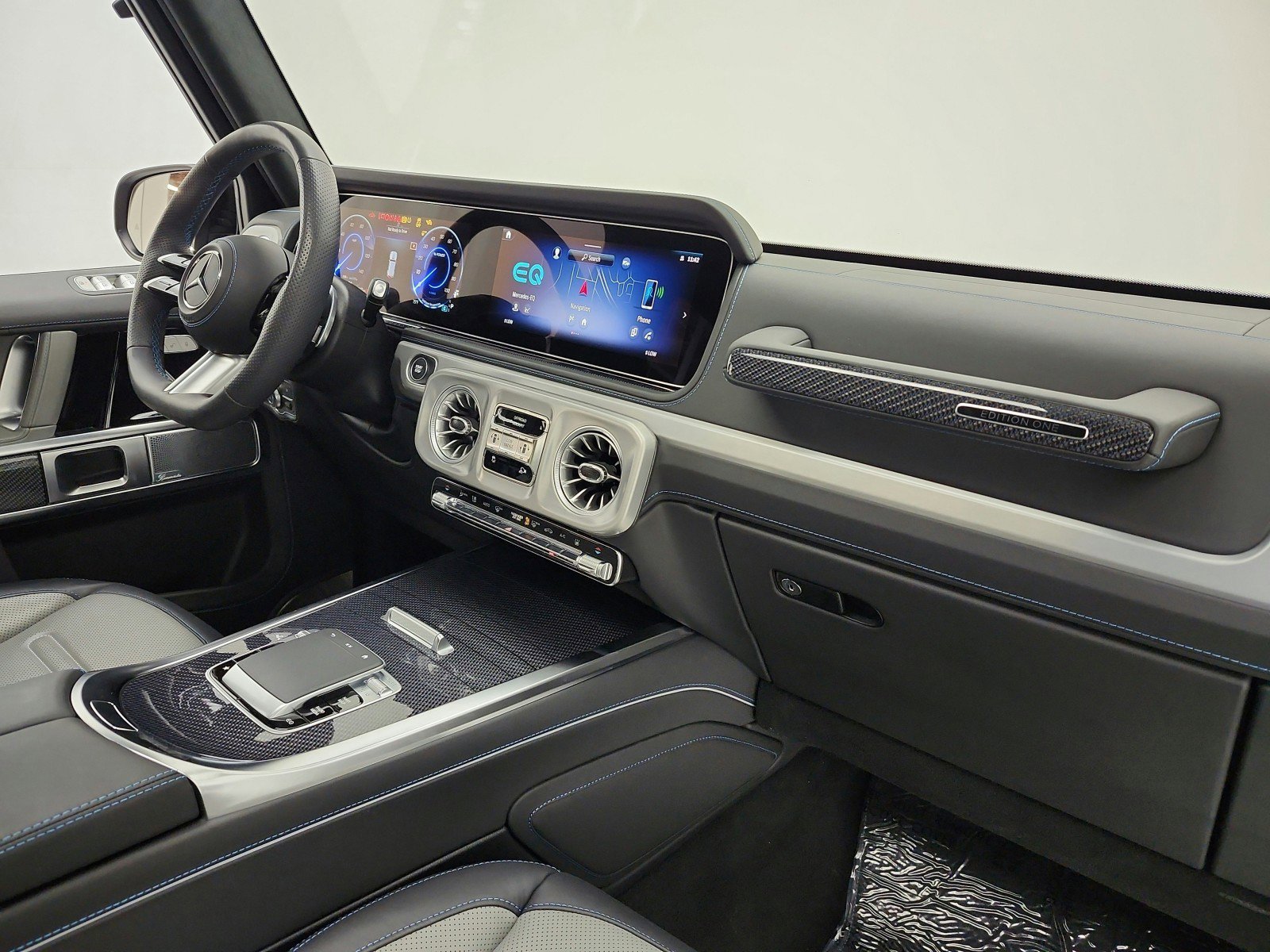 Certified 2025 Mercedes-Benz G 580 w/ EQ Technology image 27
