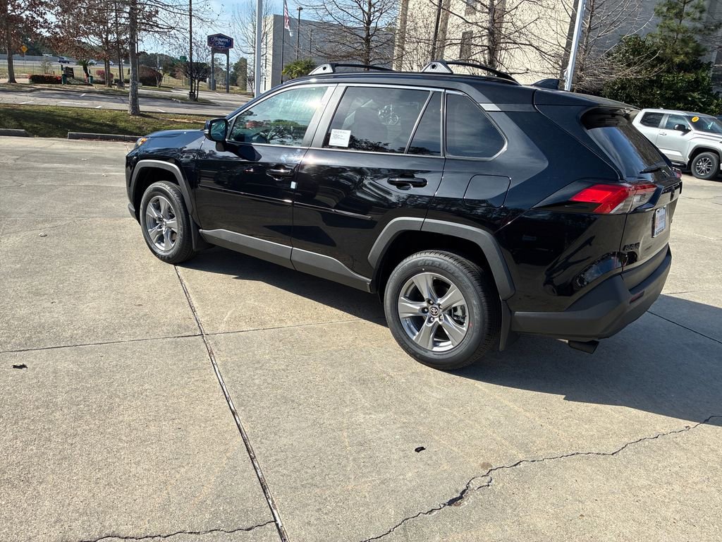 New 2025 Toyota RAV4 XLE image 3