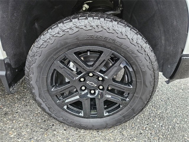 Used 2025 Chevrolet Silverado 1500 LT Trail Boss w/ Convenience Package II image 8