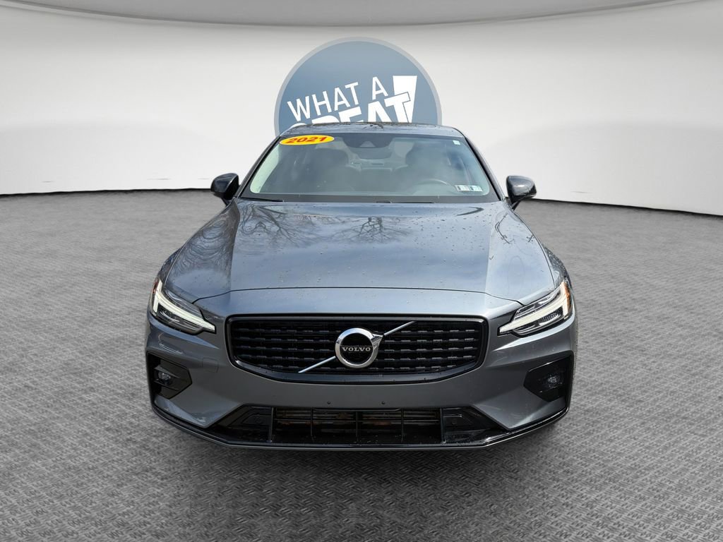 Used 2021 Volvo S60 T5 Momentum image 9