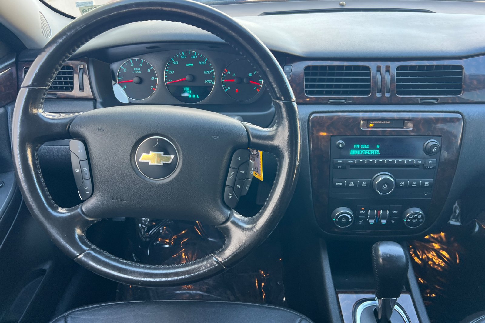 Used 2014 Chevrolet Impala LTZ FWD image 18