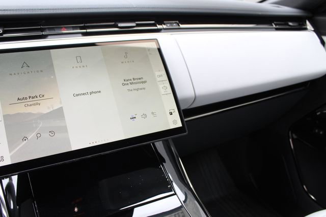 New 2025 Land Rover Range Rover Sport Dynamic SE image 11