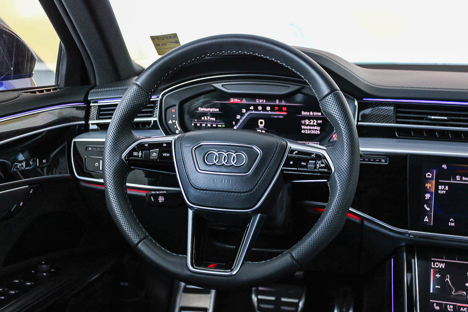 Used 2024 Audi S8 w/ S8 Black Optic Plus Package AWD/4WD image 15