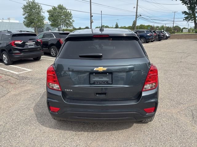 Used 2021 Chevrolet Trax LS w/ Tint and Cruise Package FWD image 4