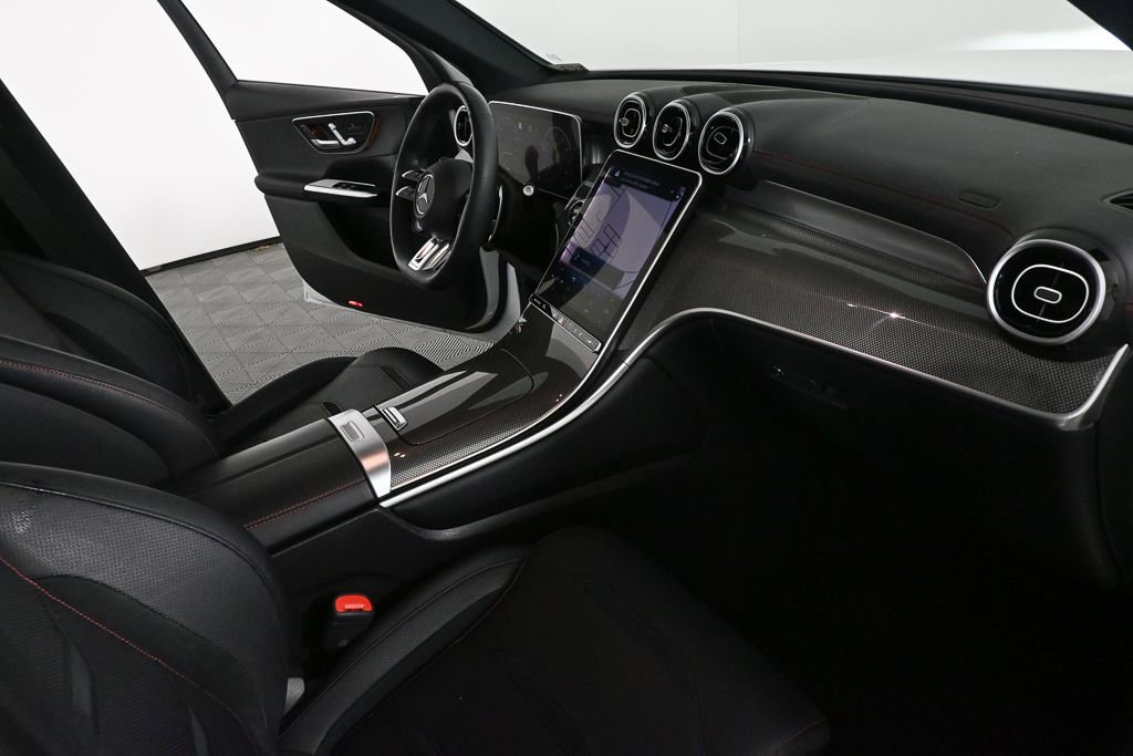 Certified 2024 Mercedes-Benz GLC 43 AMG 4MATIC image 23