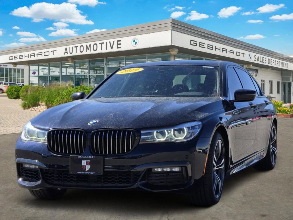 Used 2019 BMW 740i xDrive 740i xDrive w/ M Sport Package image 3