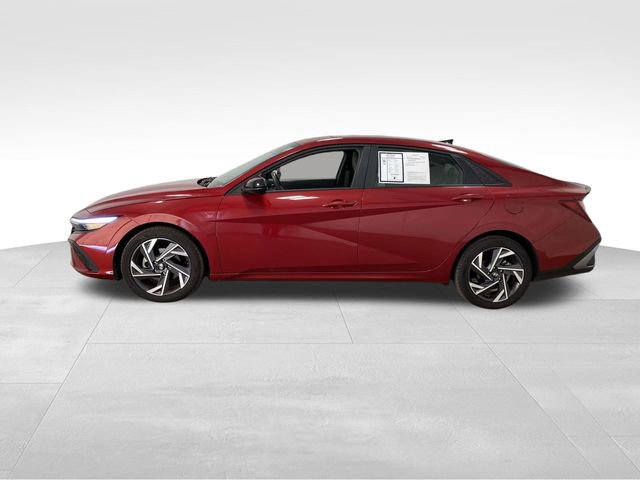Certified 2025 Hyundai Elantra Sport image 2