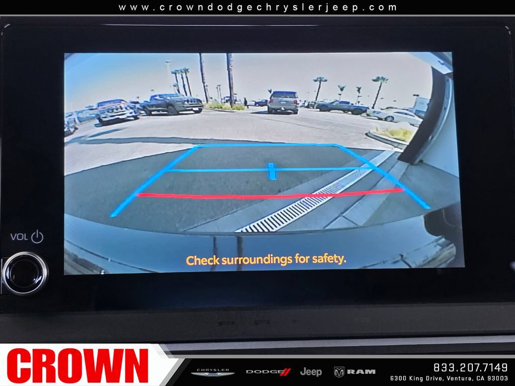Used 2024 Toyota Prius LE FWD image 23