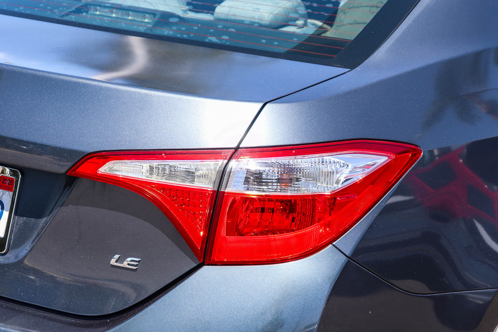 Used 2015 Toyota Corolla LE FWD image 9