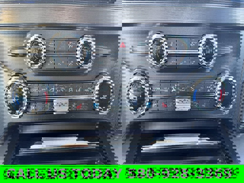 New 2025 Ford F250 Lariat w/ Chrome Package image 27