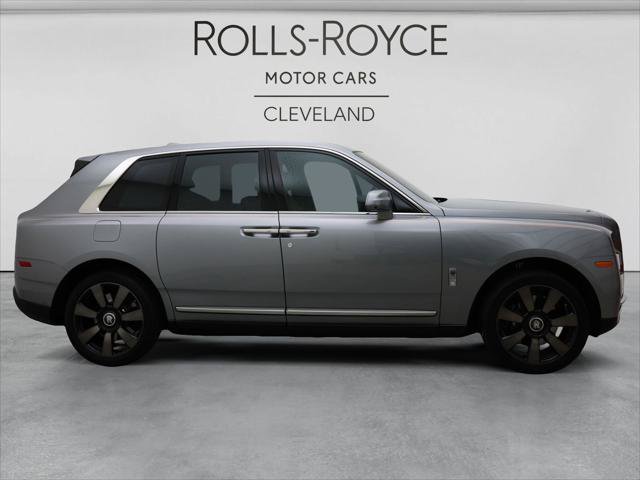Certified 2023 Rolls-Royce Cullinan w/ Cullinan Package AWD/4WD image 3