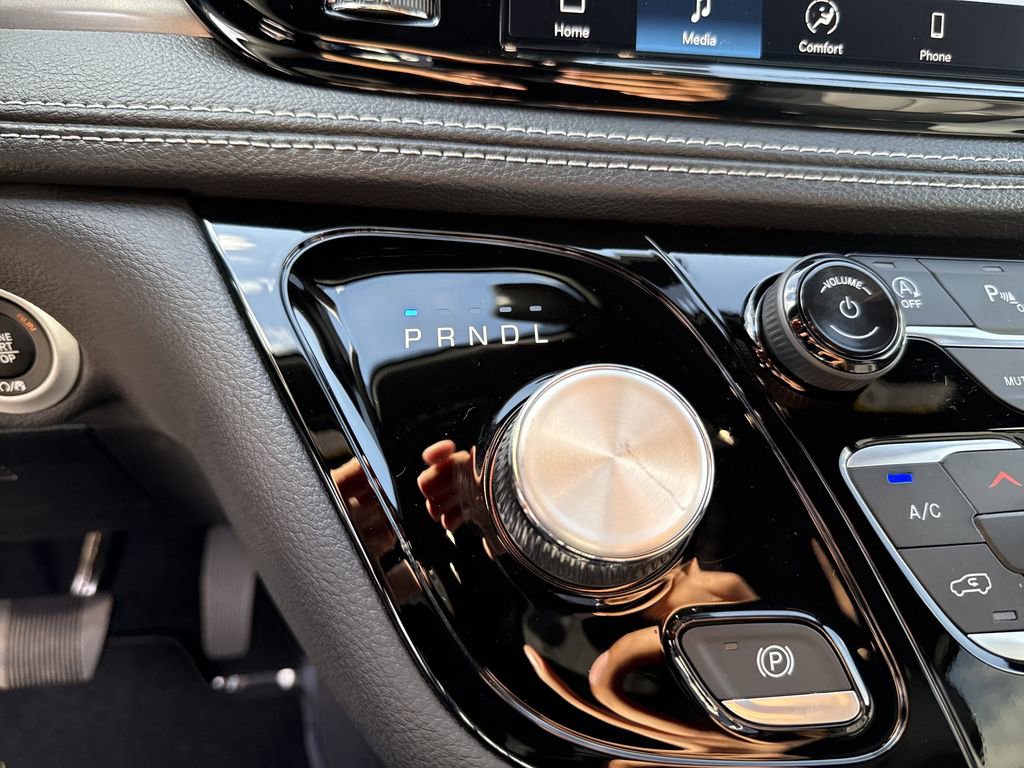 New 2026 Chrysler Pacifica Select image 31