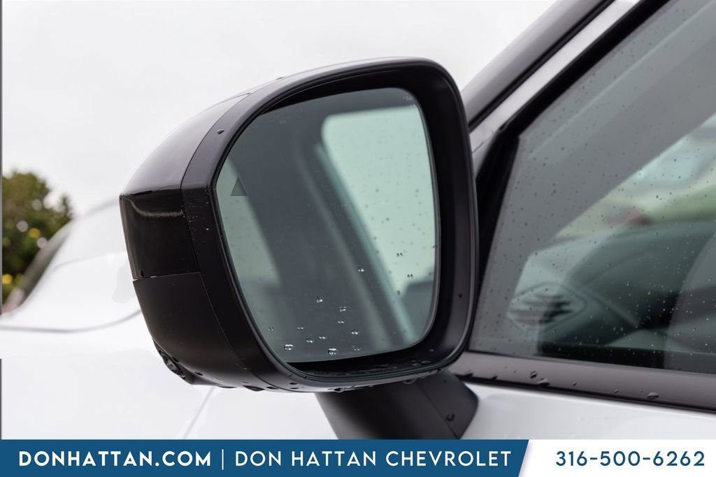 Used 2025 Nissan Rogue SV AWD/4WD image 31