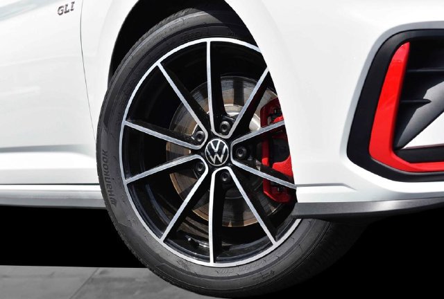 New 2026 Volkswagen Jetta GLI Autobahn FWD image 3