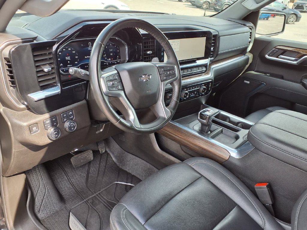 Used 2024 Chevrolet Silverado 1500 RST w/ Convenience Package II AWD/4WD image 22
