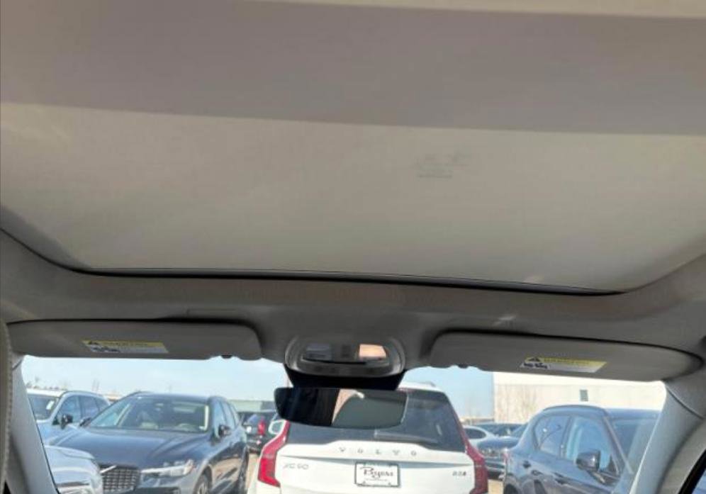 Used 2023 Volvo XC40 B5 Plus w/ Driver Assist Package image 23