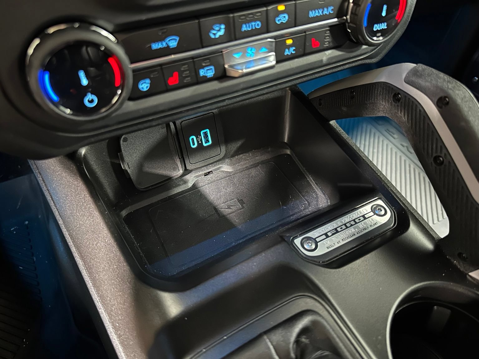 Used 2022 Ford Bronco Outer Banks w/ Sasquatch Package AWD/4WD image 29