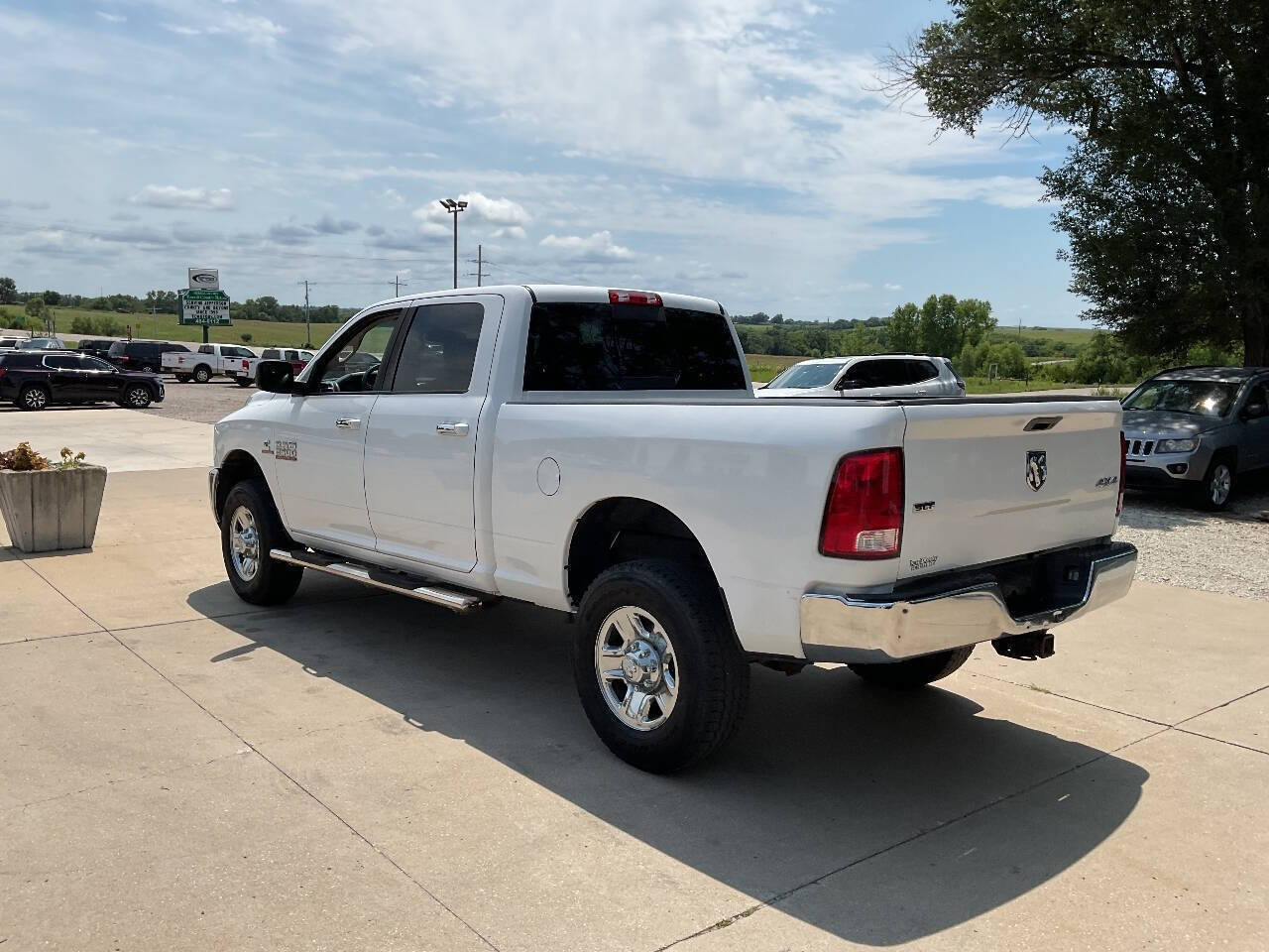 Used 2015 RAM 2500 SLT AWD/4WD image 7