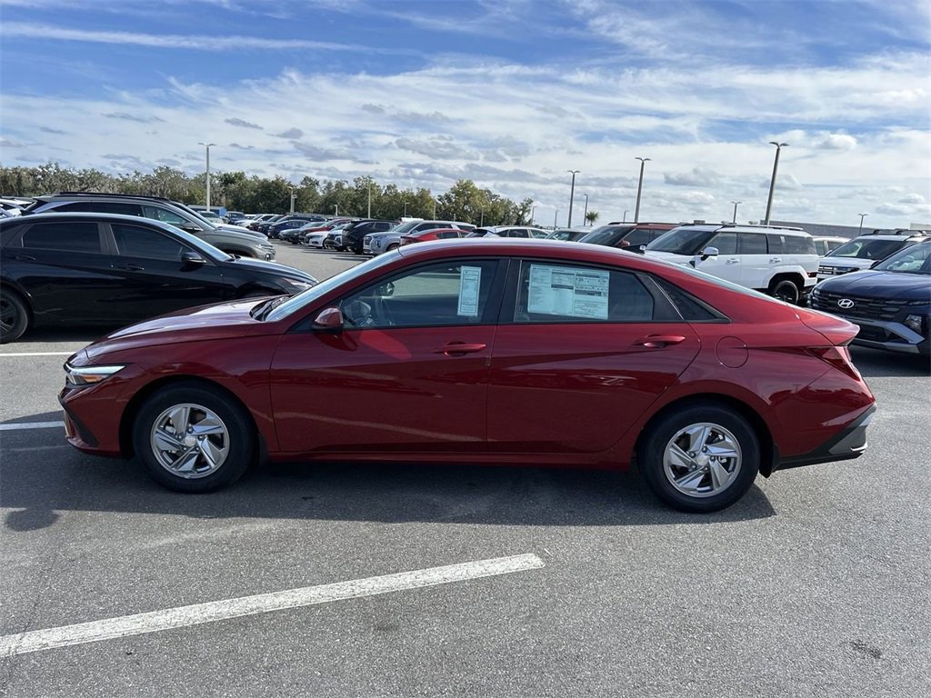 New 2026 Hyundai Elantra SE image 12