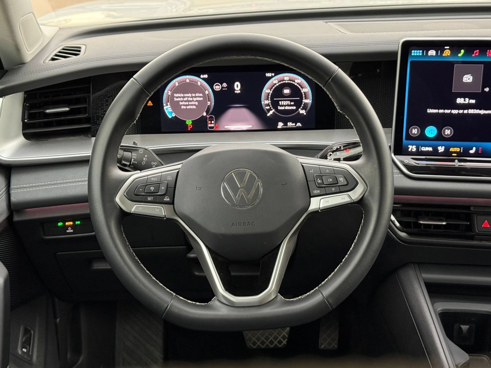 Used 2026 Volkswagen Tiguan SE AWD/4WD image 28