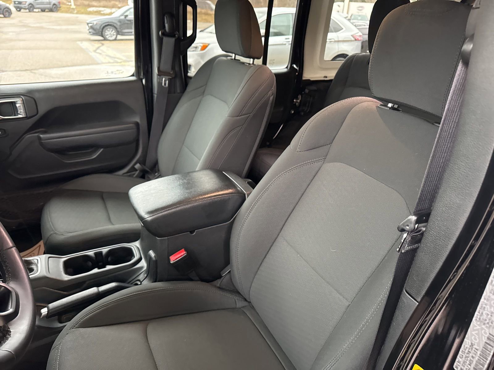 Used 2022 Jeep Wrangler Unlimited Sport image 21