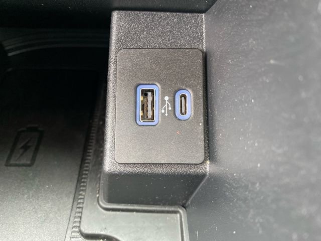 Used 2022 Ford Edge SEL w/ Convenience Package image 13