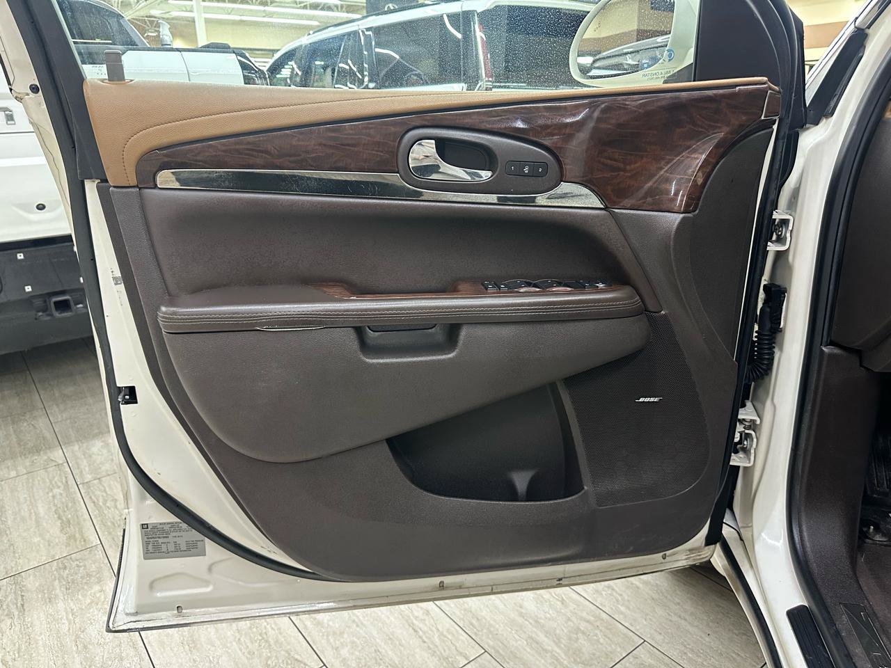 Used 2015 Buick Enclave Leather AWD/4WD image 17