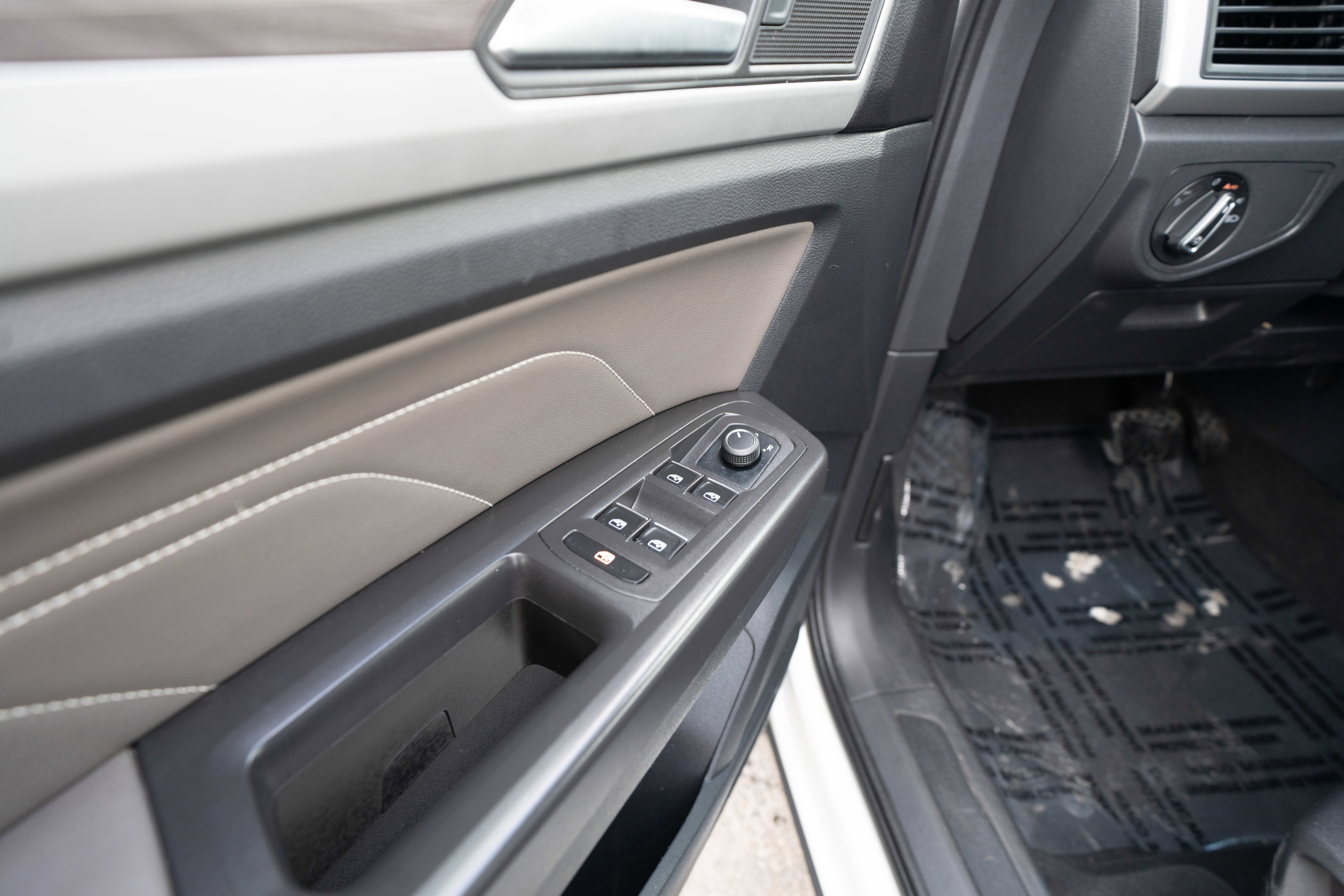 Used 2023 Volkswagen Atlas Cross Sport SE image 7