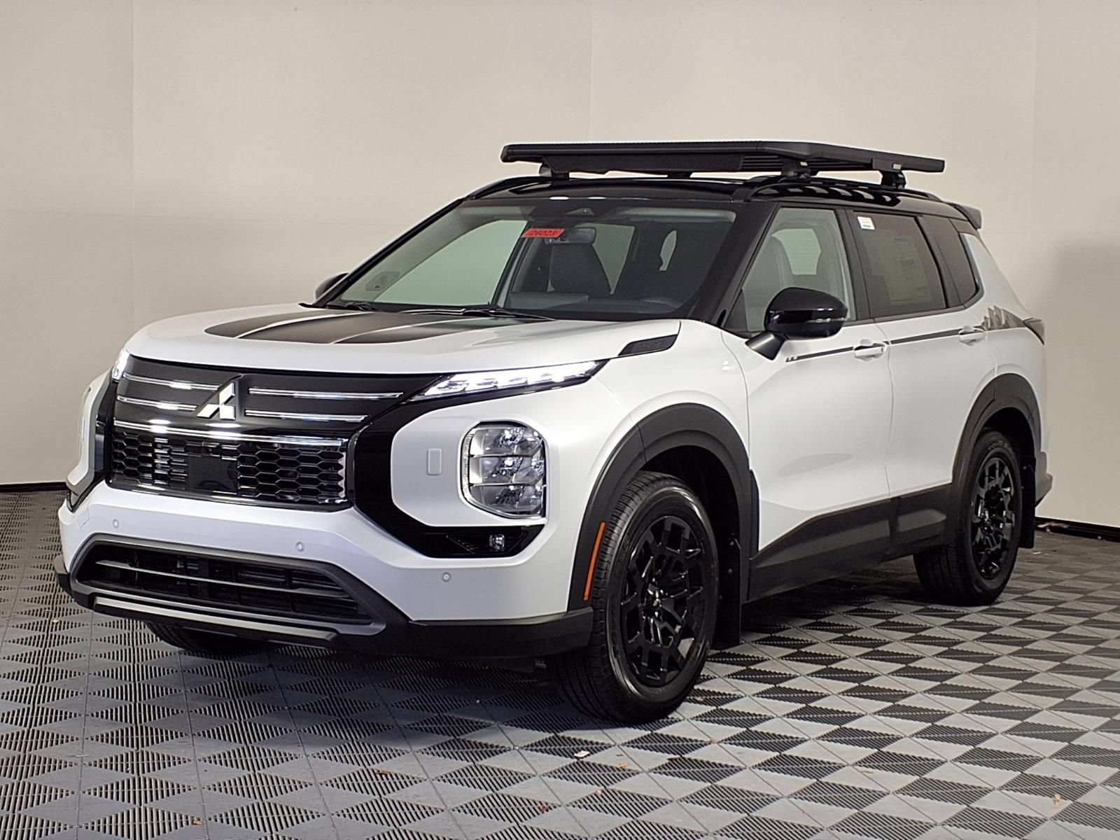 New 2026 Mitsubishi Outlander AWD image 3