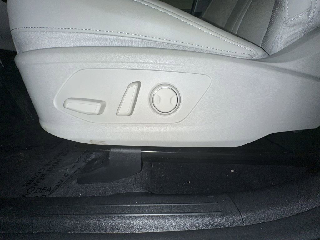 Used 2025 Kia Sorento S w/ Panoramic Sunroof Package image 14