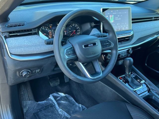 Used 2023 Jeep Compass Sport image 16