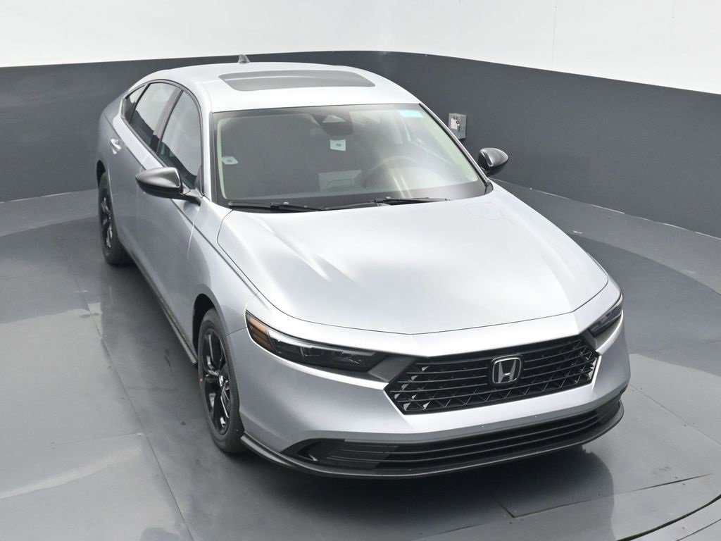 New 2025 Honda Accord SE image 3