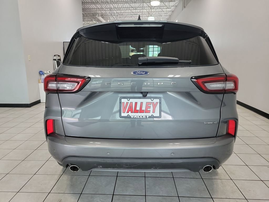 Used 2023 Ford Escape ST-Line Elite AWD/4WD image 10