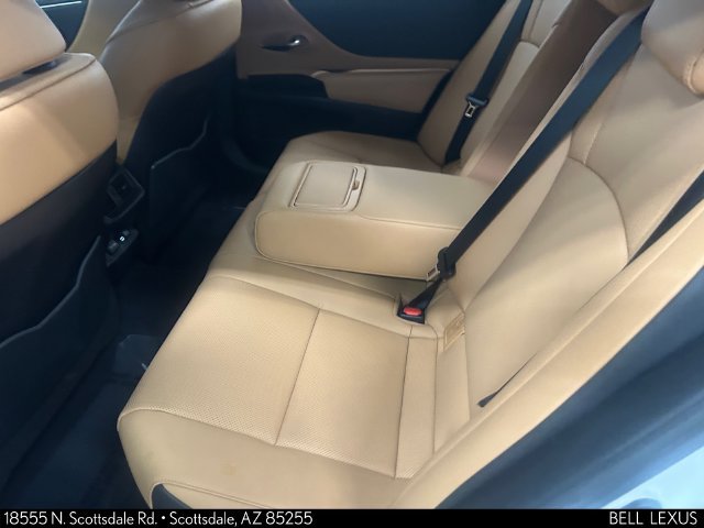 Used 2025 Lexus ES 300h w/ Premium Package FWD image 16