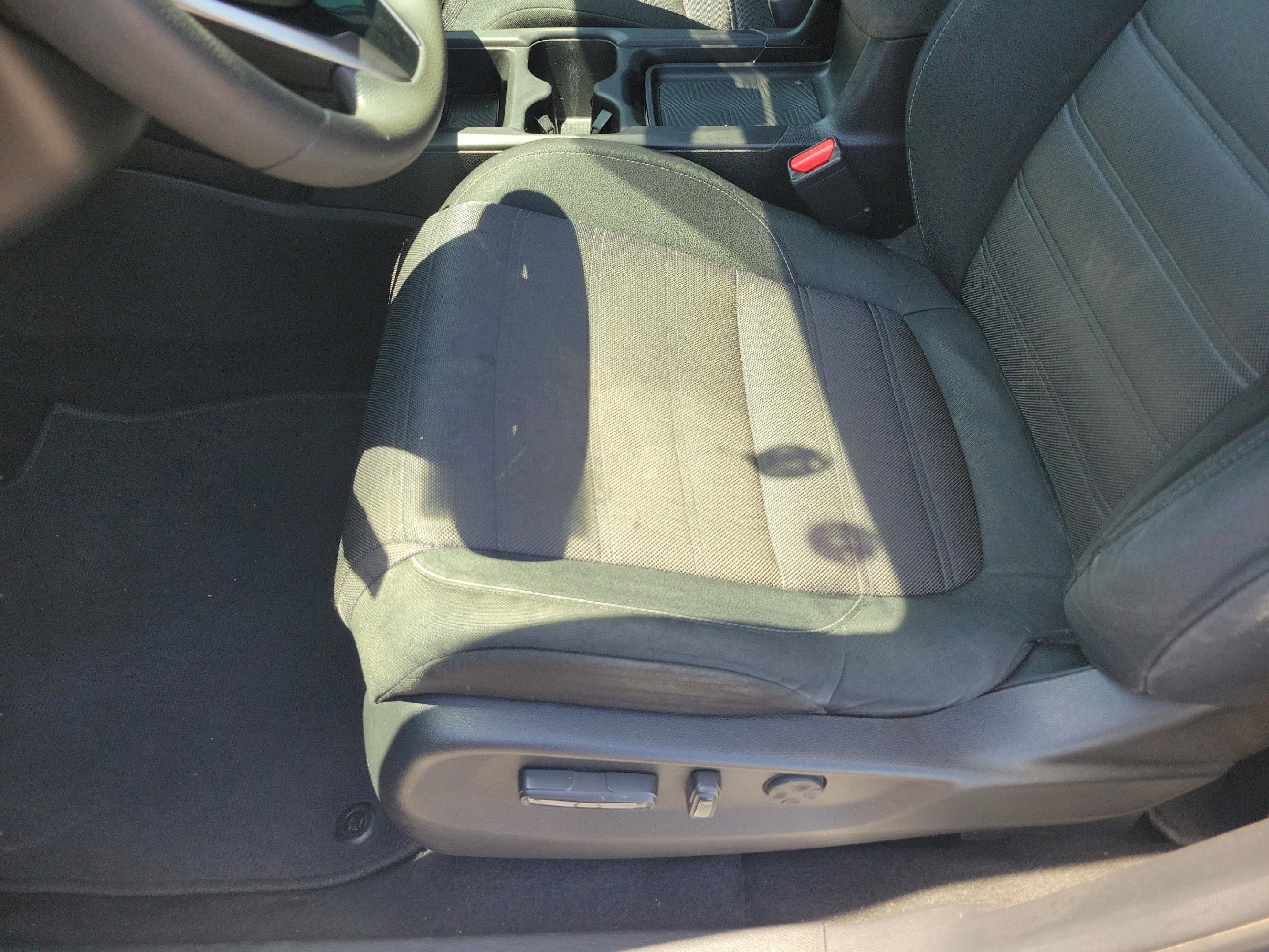 Used 2018 Honda CR-V EX image 26