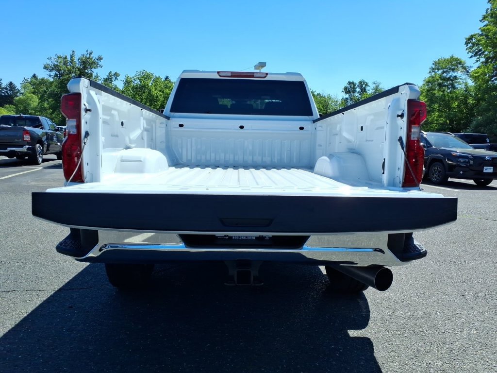 Used 2025 Chevrolet Silverado 2500 LT w/ Convenience Package AWD/4WD image 17