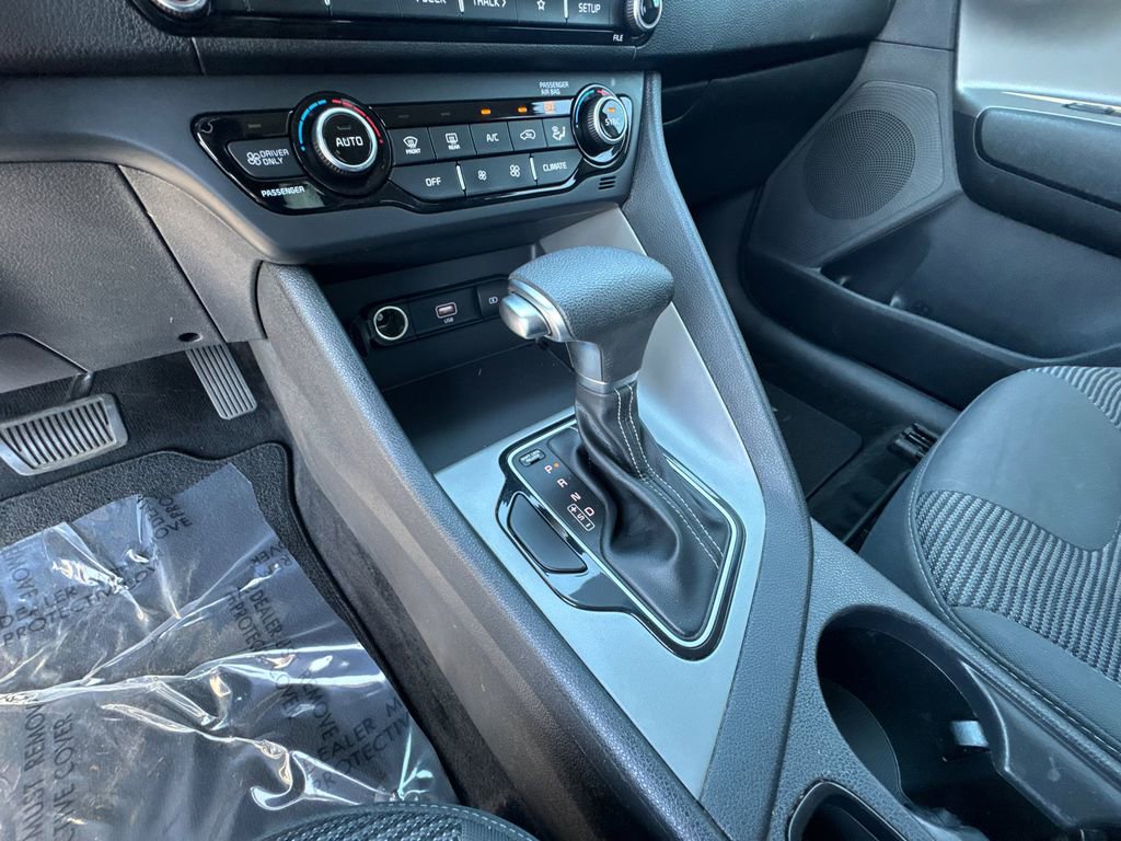 Used 2022 Kia Niro LX FWD image 30