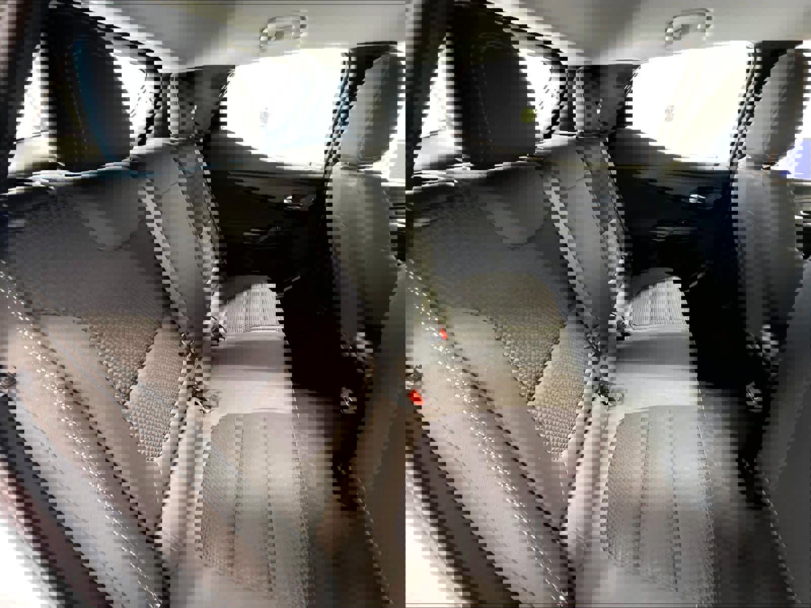 Used 2023 Chevrolet Bolt EUV LT w/ Comfort Package FWD image 16