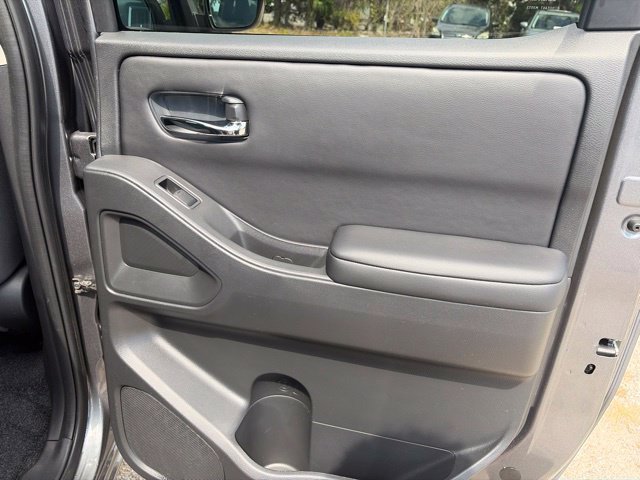 Used 2025 Nissan Frontier SV RWD image 18